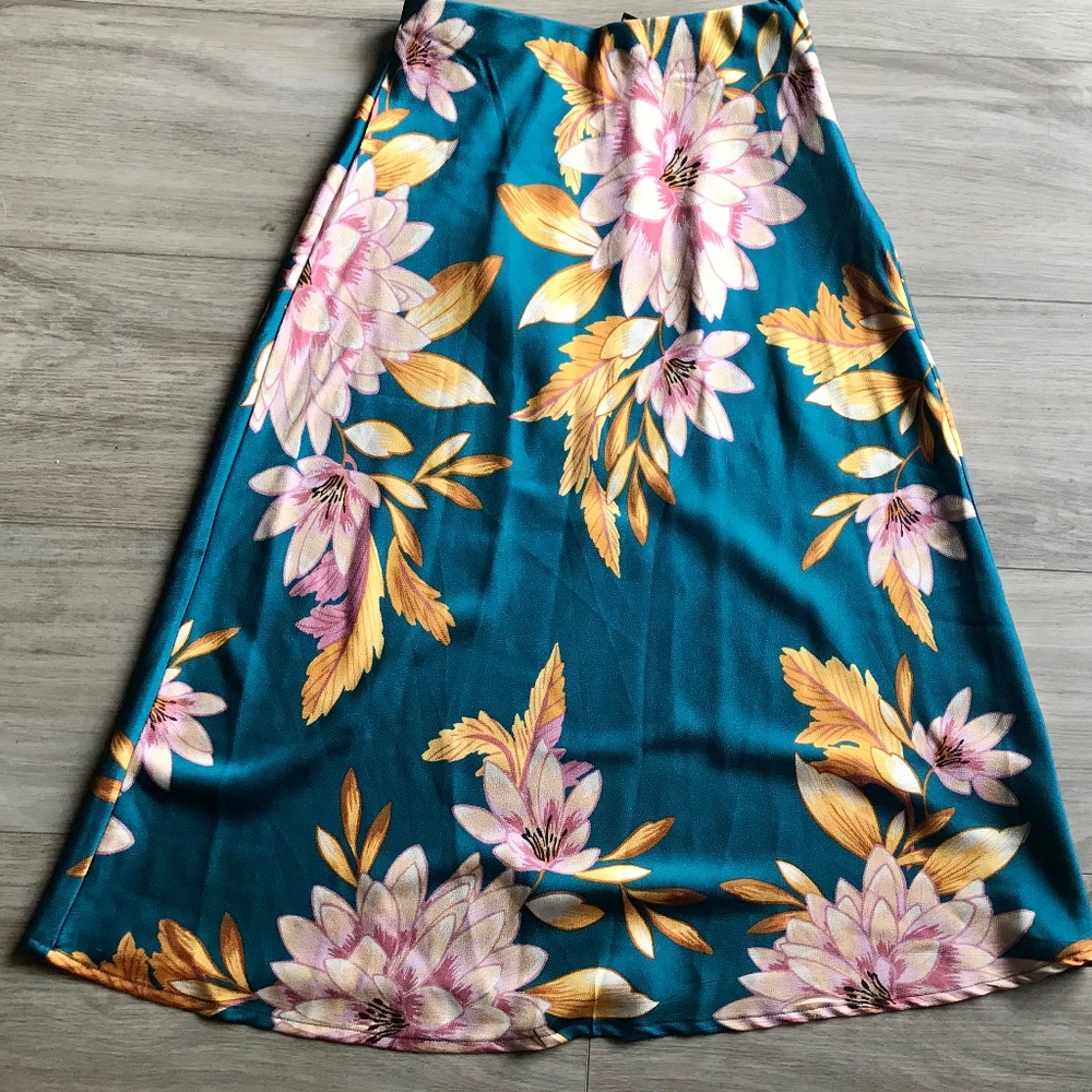 Floral midi skirt